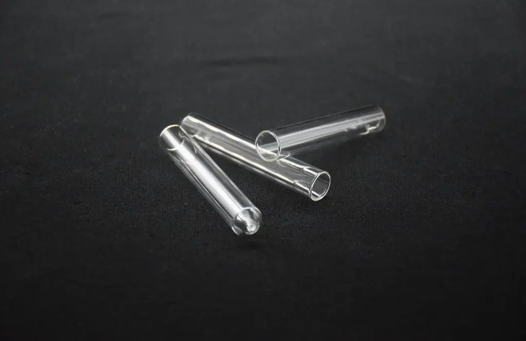 3 tubes à essai en verre de 100mm