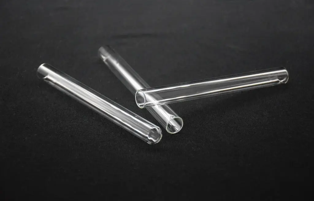 3 tubes à essai en verre de 150mm
